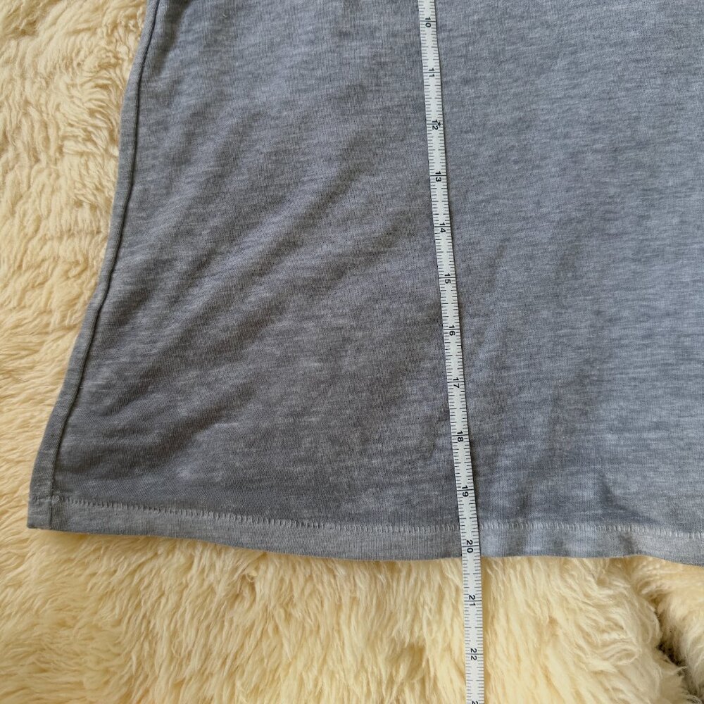 Abercrombie & Fitch Gray T-shirt Medium - Picture 7 of 8